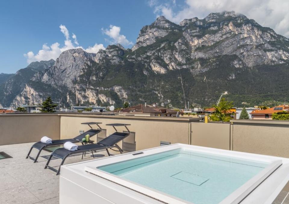 essence-suites en luxury-blue-penthouse 011